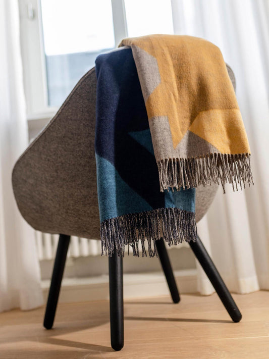 Houndstooth Blanket - Camel