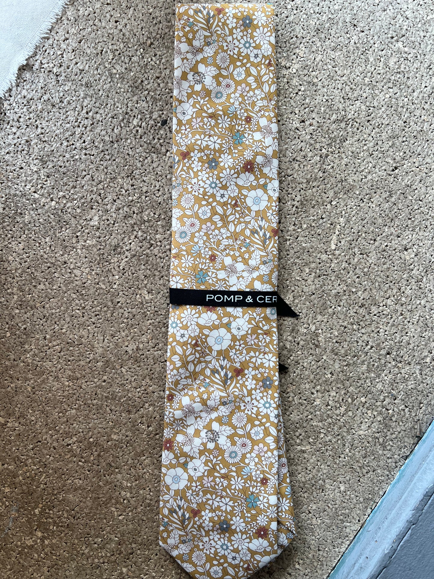 Pomp & Ceremony Tie