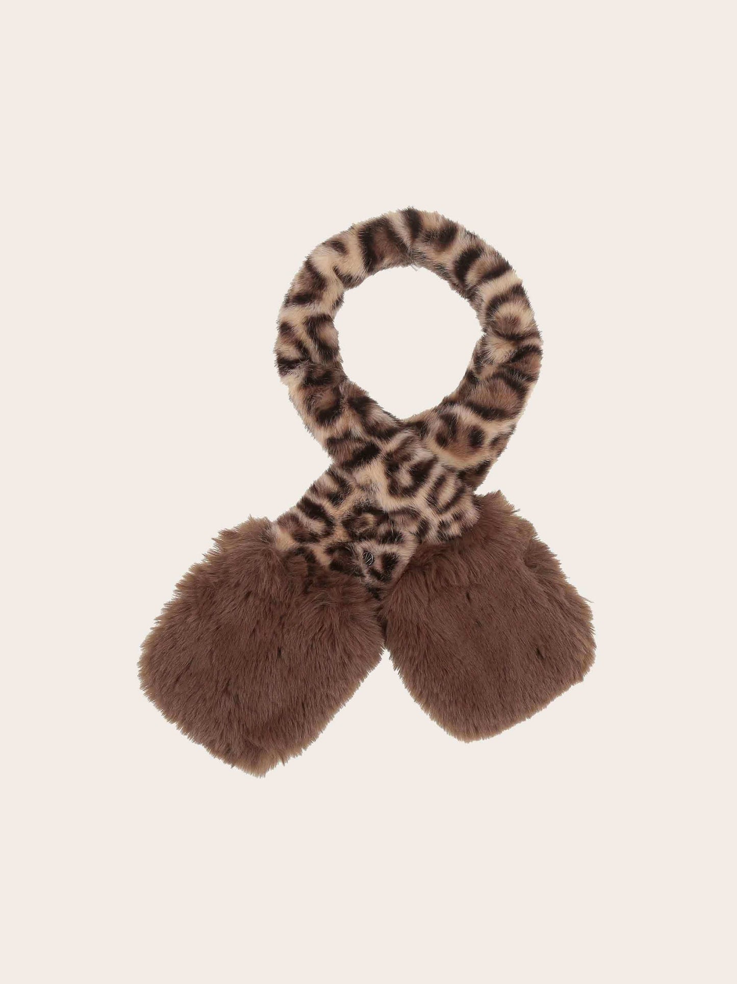 Faux Fur Leopard Print Scarf