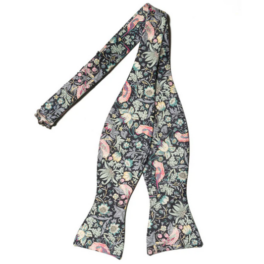 Pomp & Ceremony Bow Tie