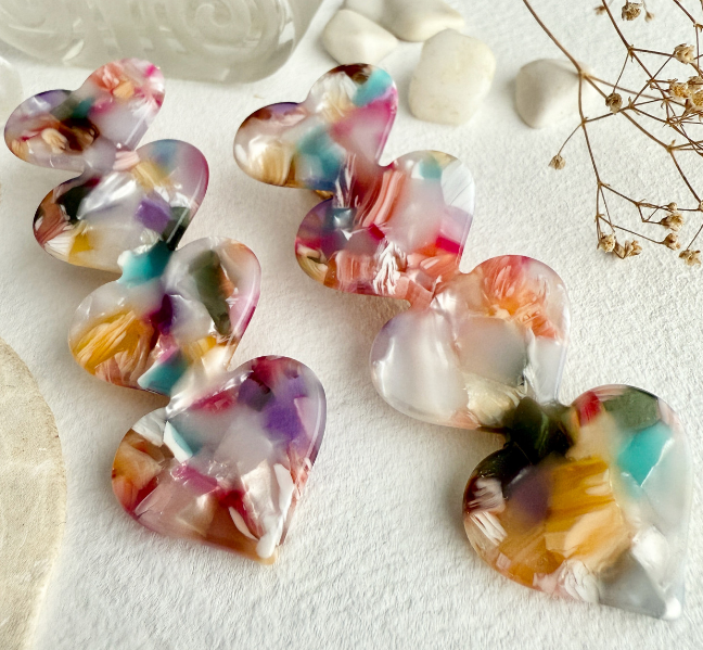 Love is a Battlefield Quadruple Heart Duckbill Hair Clip