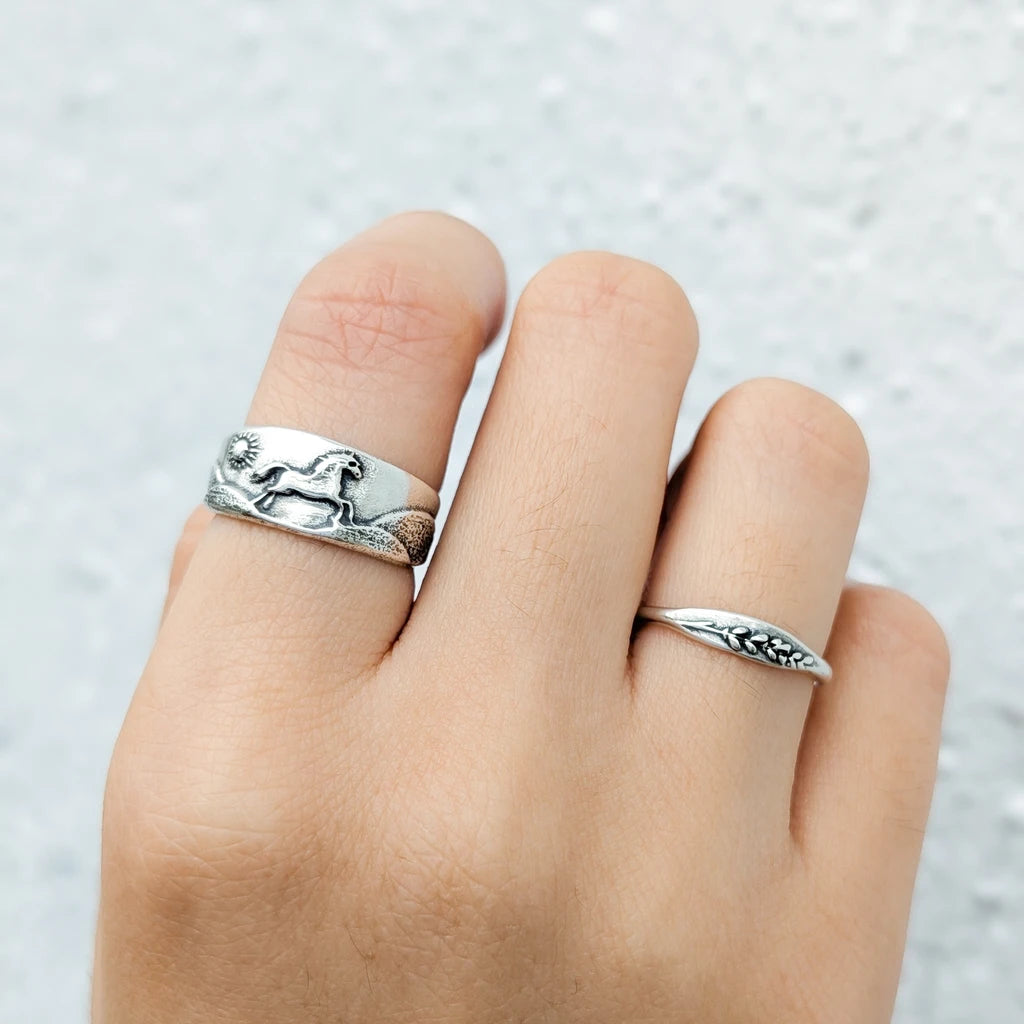 Horse in the Hills Ring