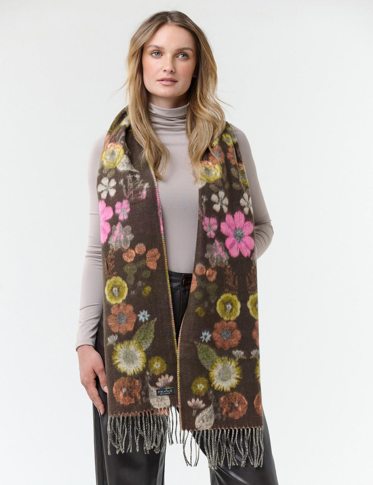 Cashmink Florals Brownie