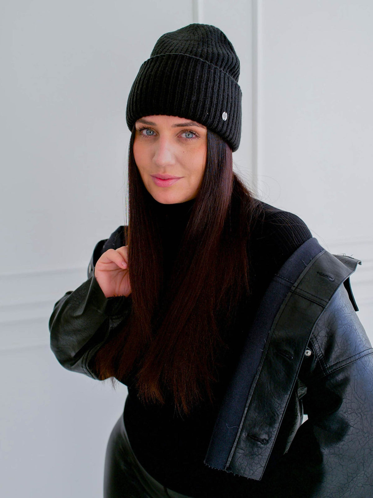 Rib Knit Toque Black