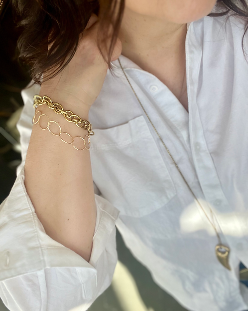 Delicate Loop Bracelet