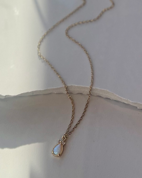 Pear-Shaped Opal Pendant Necklace