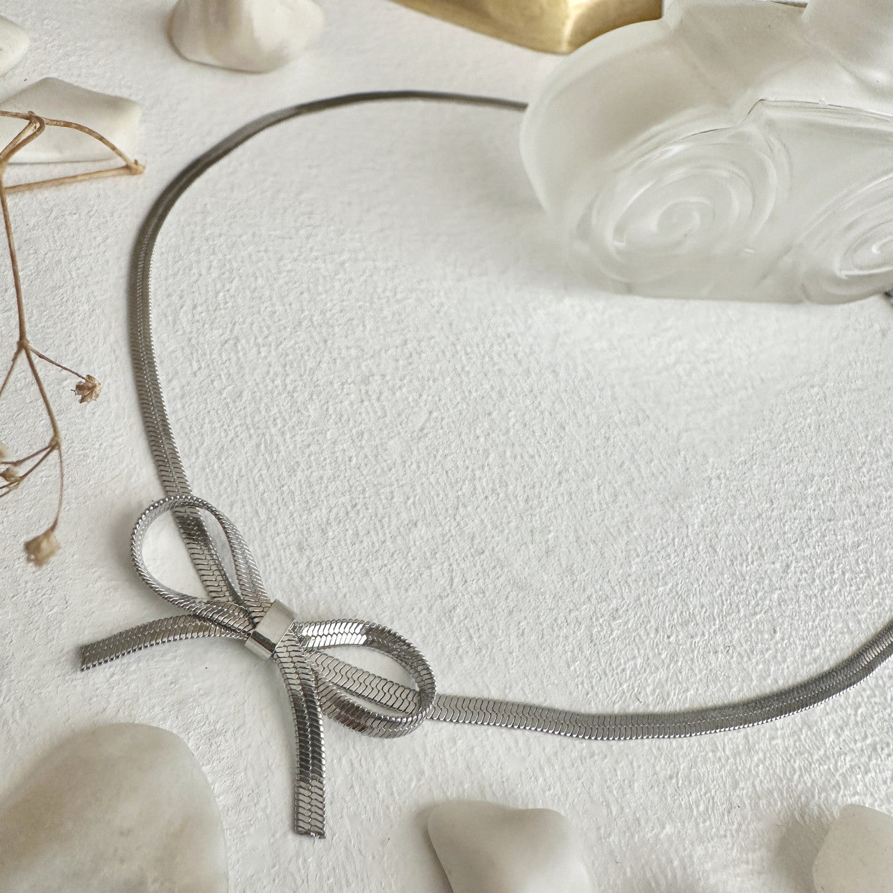 "Florian" Snake Chain Choker Necklace With Bow