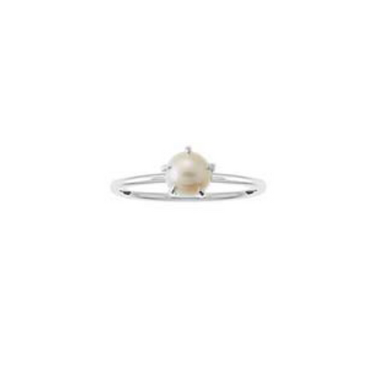 Large Prong-Set Pearl Ring