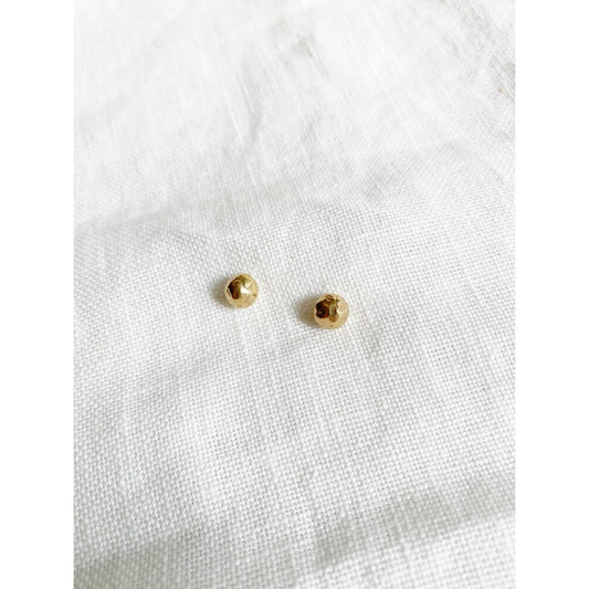 Pebble Studs