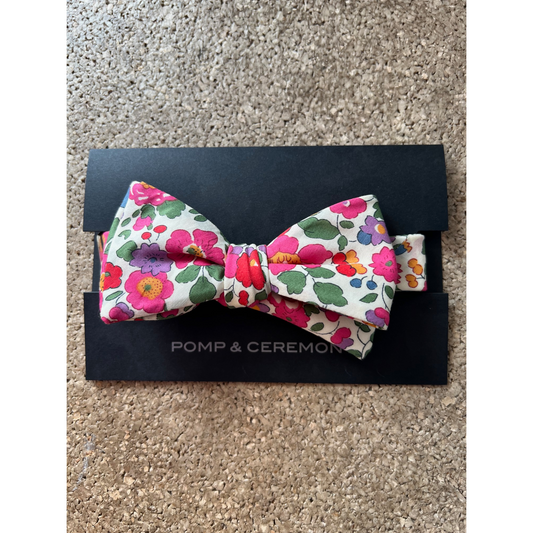 Pomp & Ceremony Bow Tie