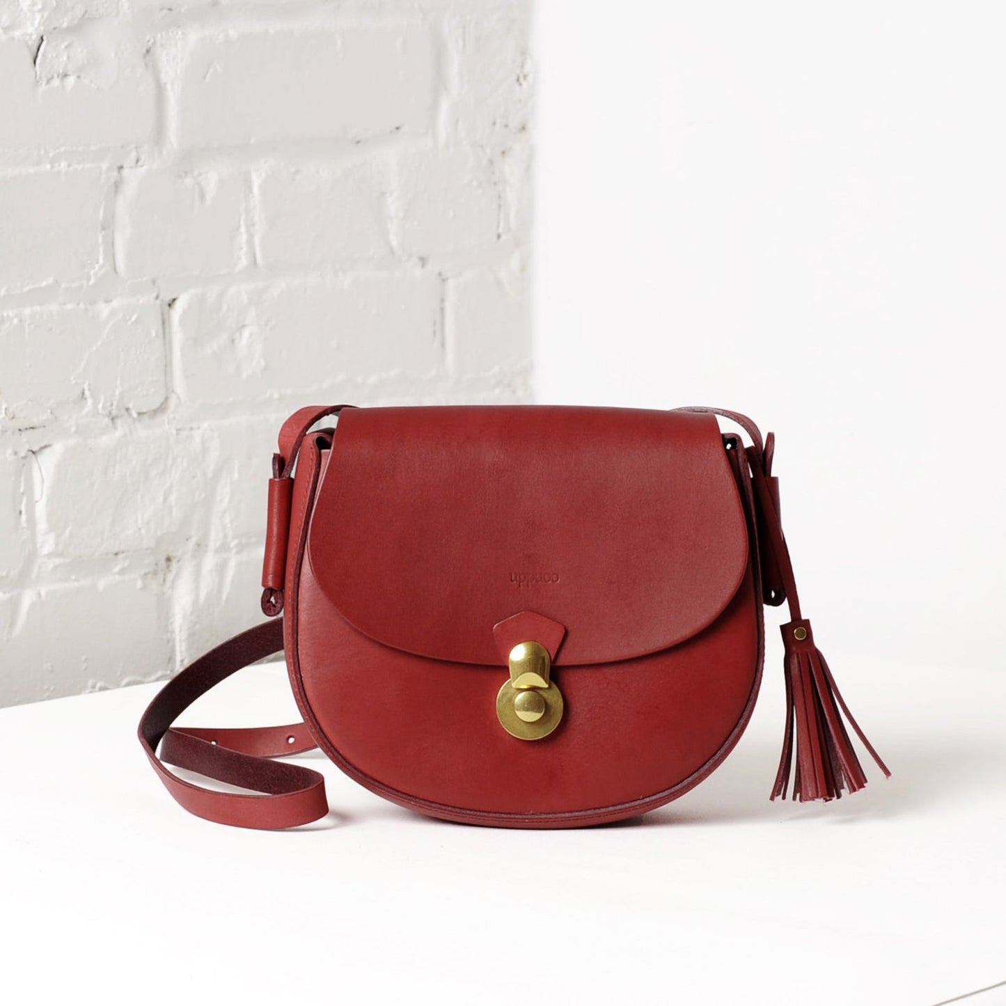Vive 2.0 Saddle Crossbody Bag